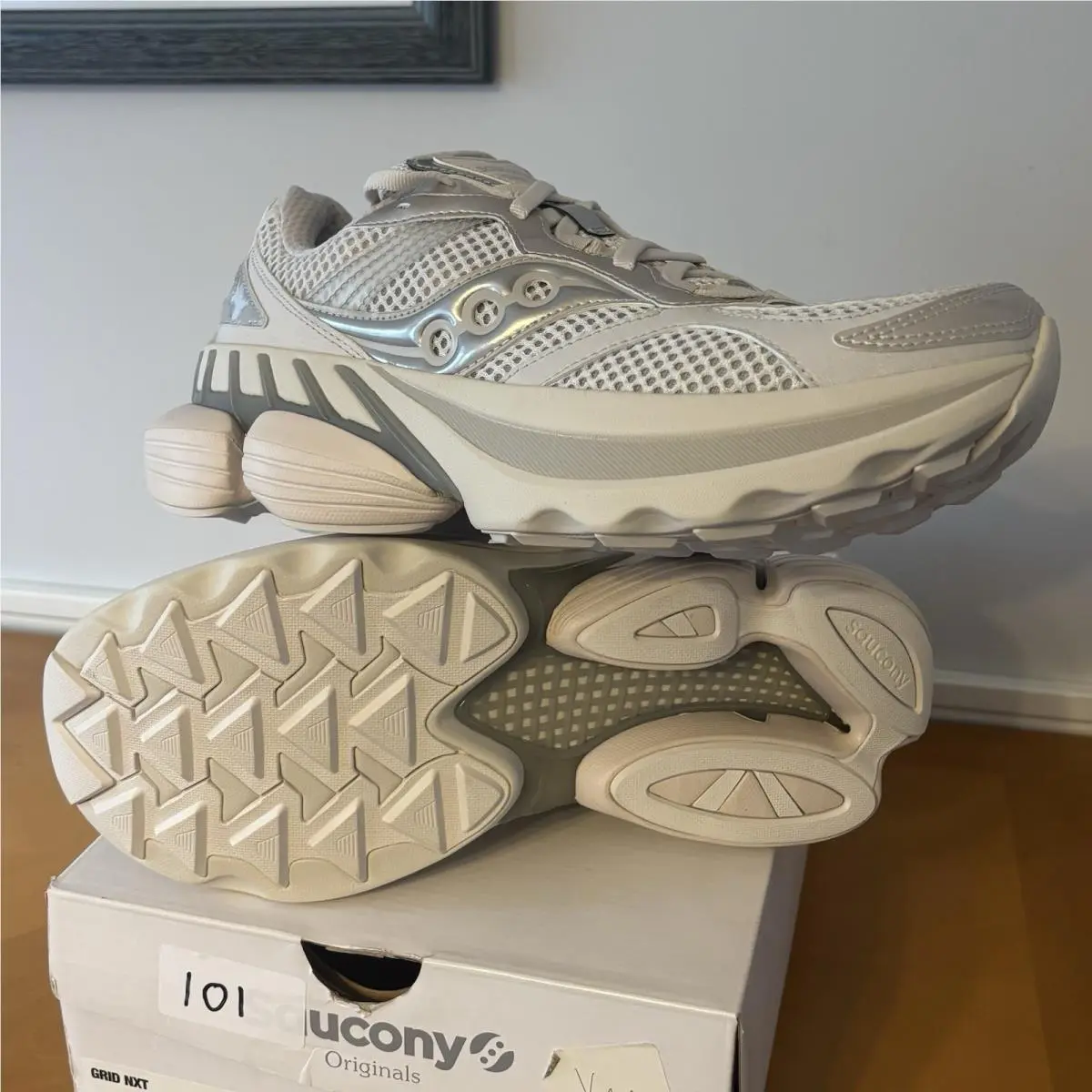 Saucony shoes - Saucony Grid NXT - Grid NXT - S70797-5 - White (UPC: 195020494592) 0