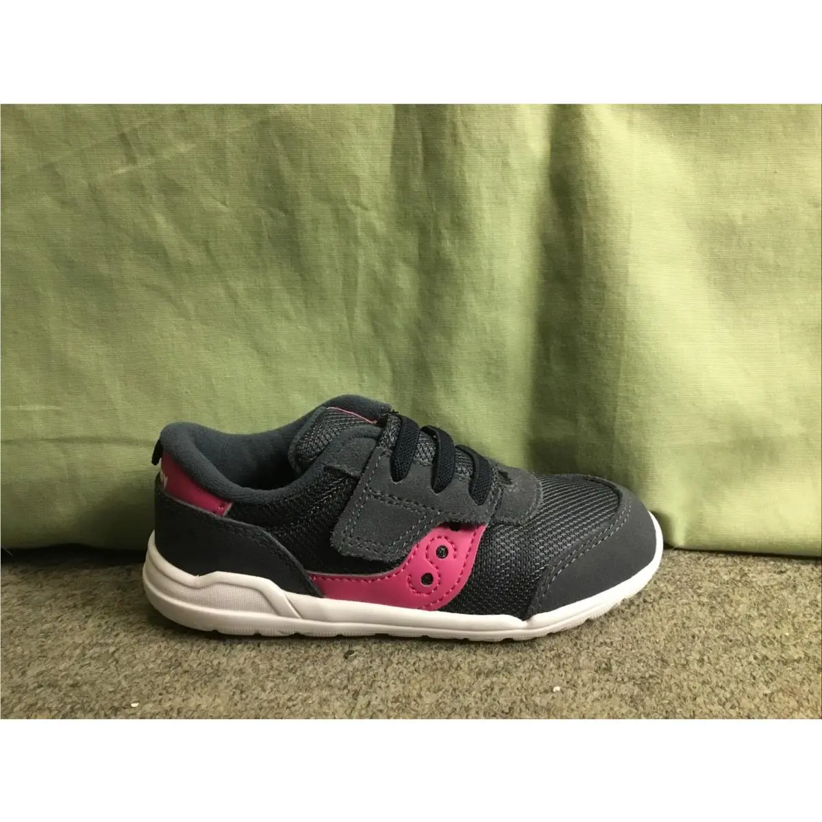 Little Girls Saucony SL164030 Navy/magenta Jazz Riff Sneakers 9.5 Medium