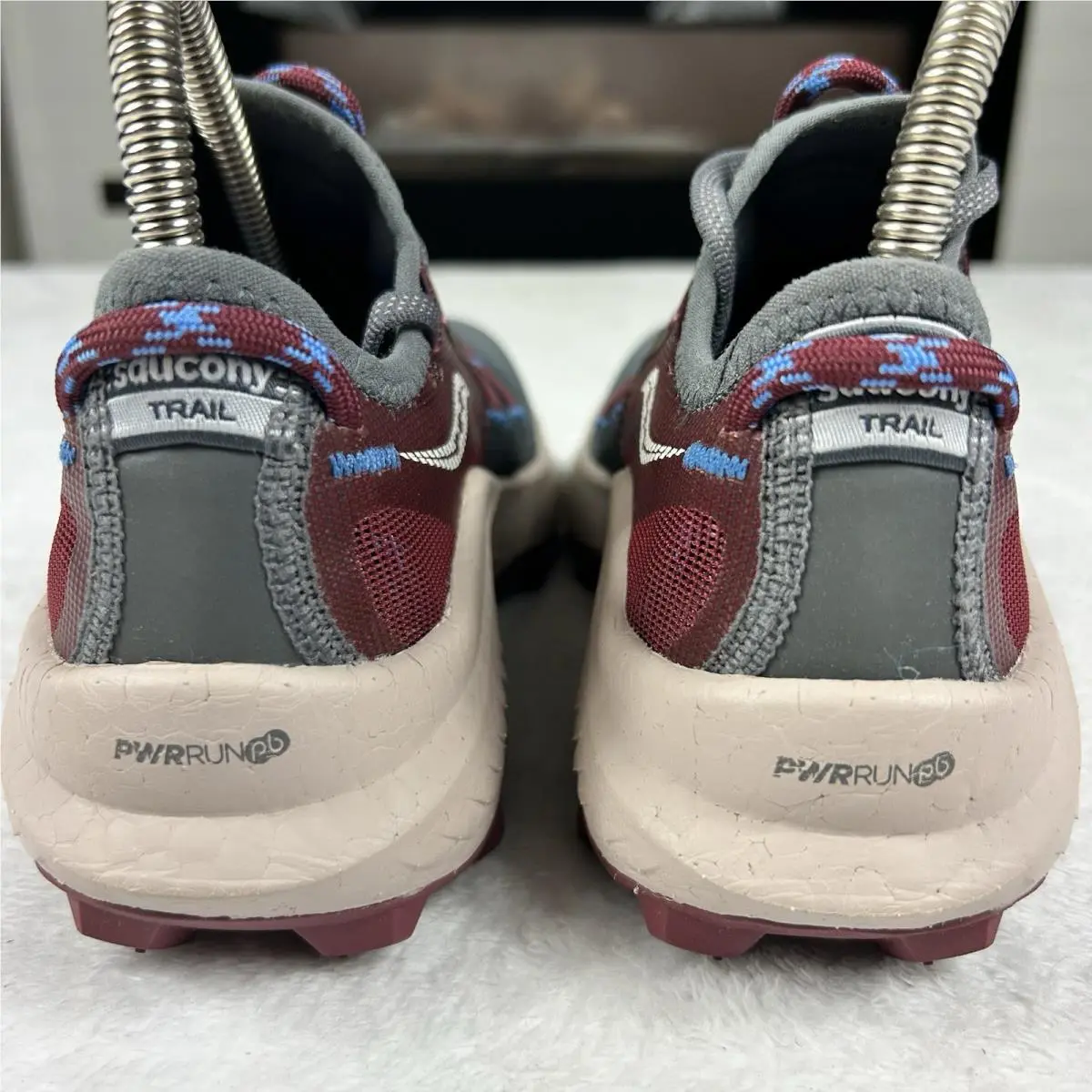 Saucony shoes - Gray (UPC: 0195019418523) 9