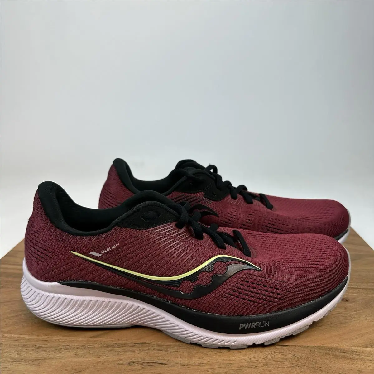Mens Saucony Guide 14 Burgandy Athletic Running Shoes Sneakers Sz 8.5 M