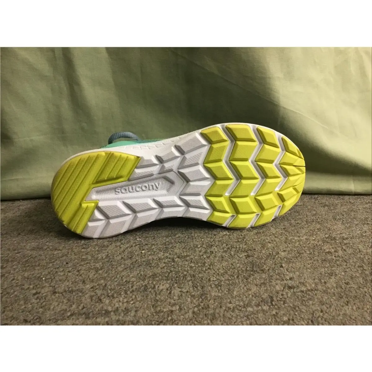 Saucony shoes - Saucony Freedom ISO - Freedom ISO - Green 4
