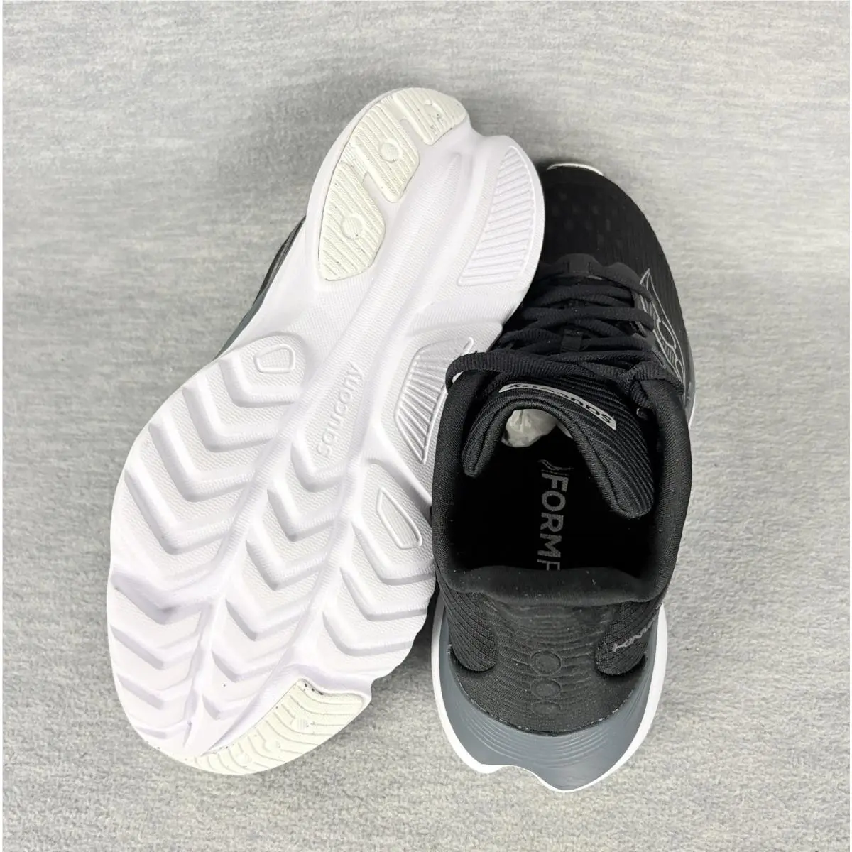 Saucony shoes - S11020200 - S11020-200 - Black 8