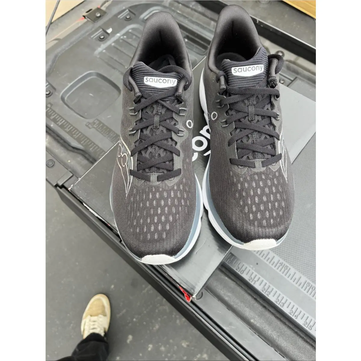Saucony shoes - Kinvara 16 - Kinvara - S11020-200 - Black White 2