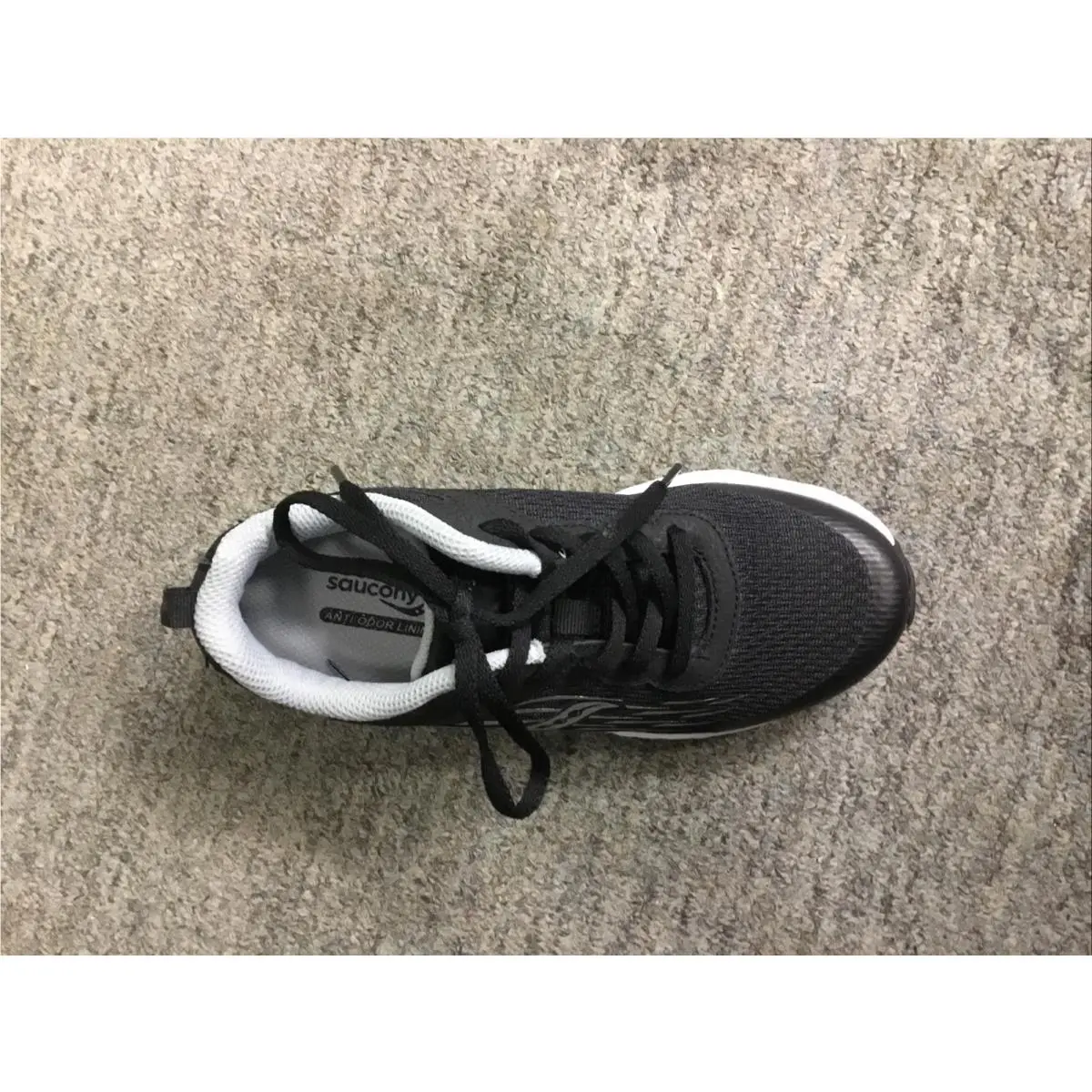 Saucony shoes - Black 3