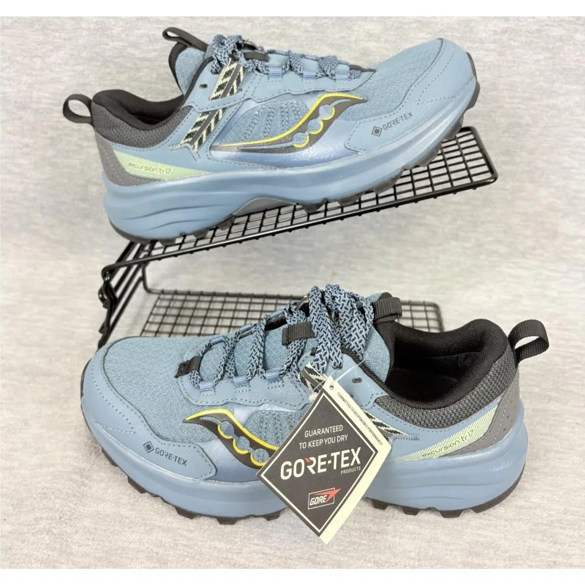 Saucony Excursion Tri 17 Gtx Sneakers Womens 7.5 M Blue Gore-tex Running Walking