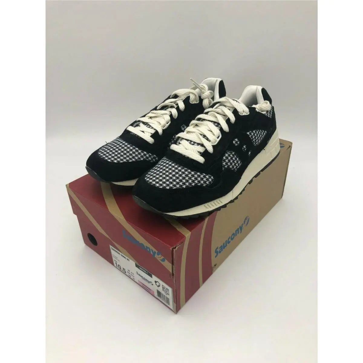 Saucony Women`s Shadow 5000 HT Athletic Shoe - Black / White