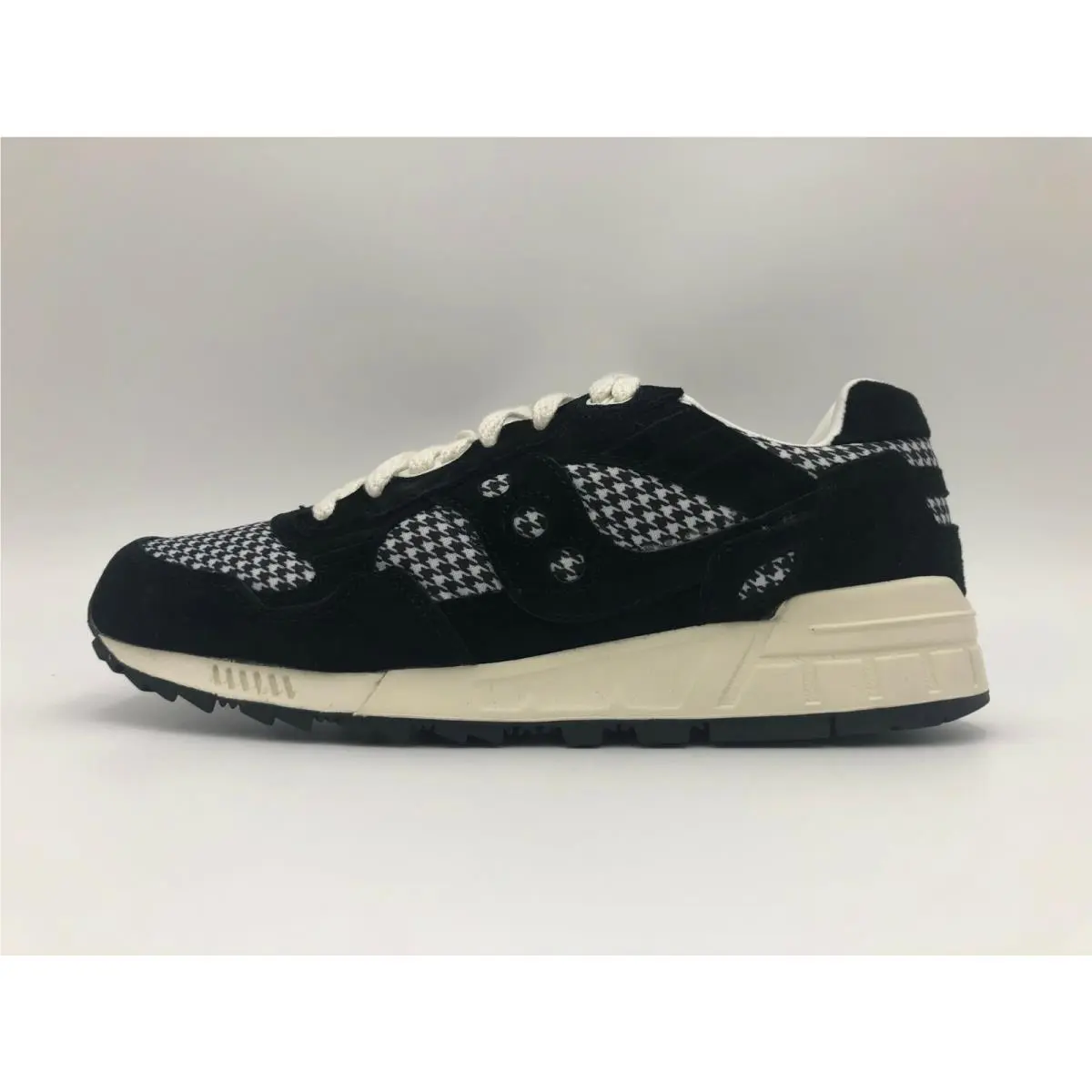 Saucony shoes - Multicolor (UPC: 883799393092) 0