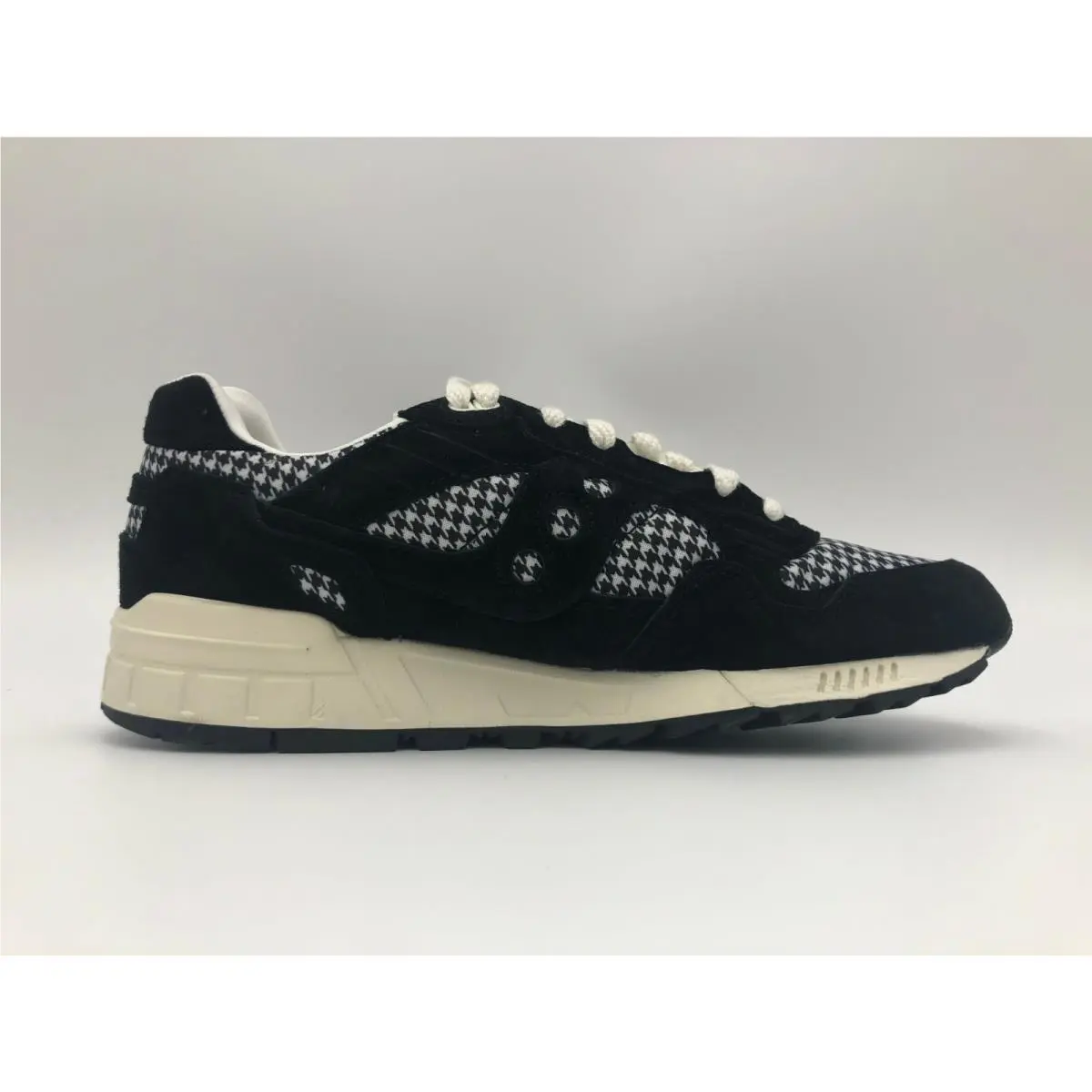 Saucony shoes - Multicolor (UPC: 883799393092) 1