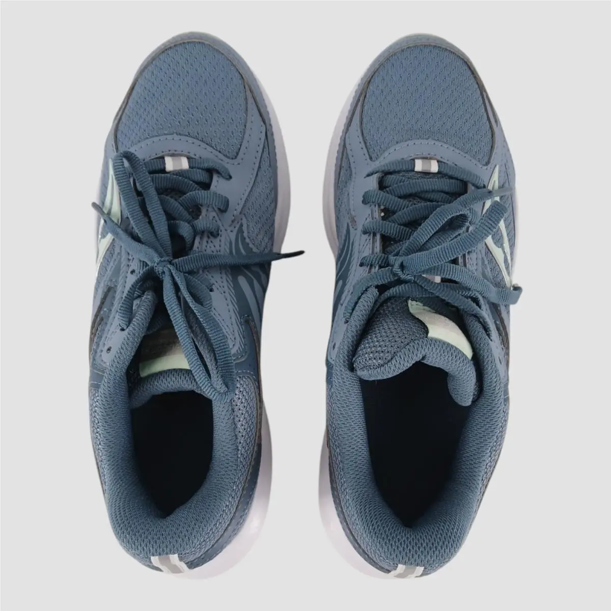 Saucony shoes - As in Pic 3