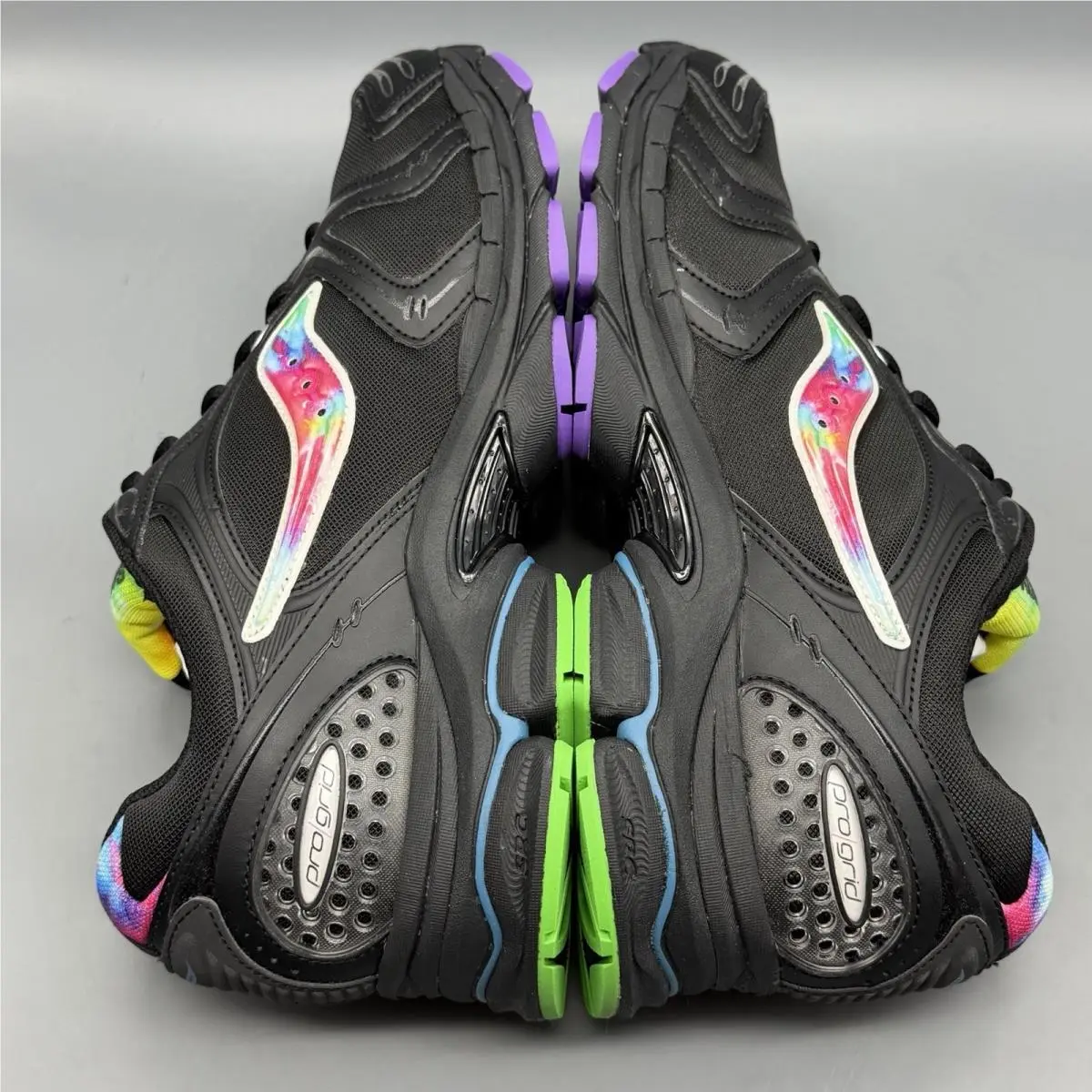 Saucony shoes - Saucony ProGrid Triumph - ProGrid Triumph - S70738-2 - Black (UPC: 0195019036611) 4
