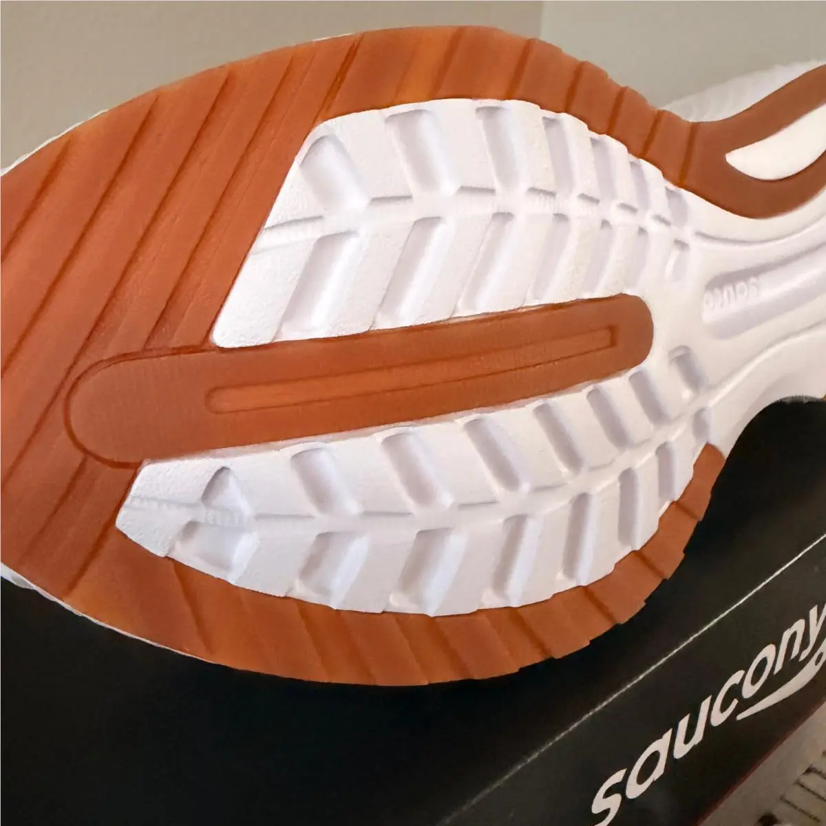 Saucony shoes - Saucony Endorphin Shift 3 - Endorphin Shift - S20813-13 - White 4