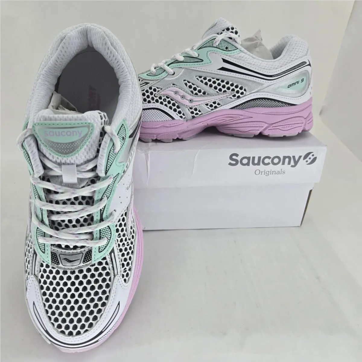 Saucony Progrid Omni 9 Kdz White Lilac Mint Dad Shoe Sneakers SYF25AAB Mens 7