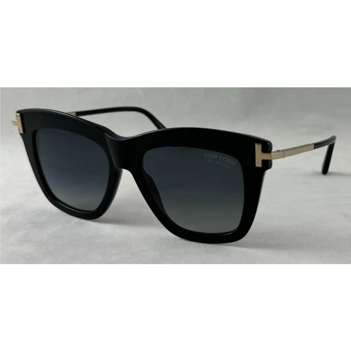 Tom Ford Dasha TF822 TF 822 01D Gold/black Polarized Sunglasses 52-16-140
