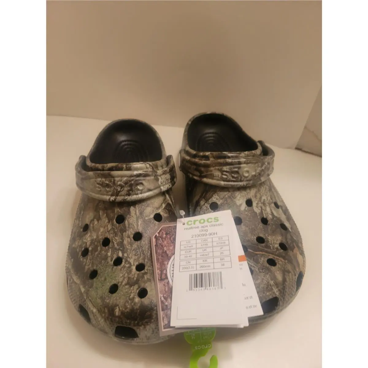 Crocs shoes - Green 2