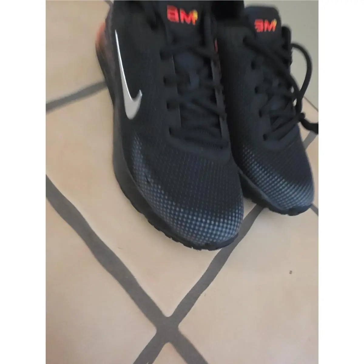 Nike shoes - Nike Air Max phoenix - Air Max phoenix - black/bright crimson 4