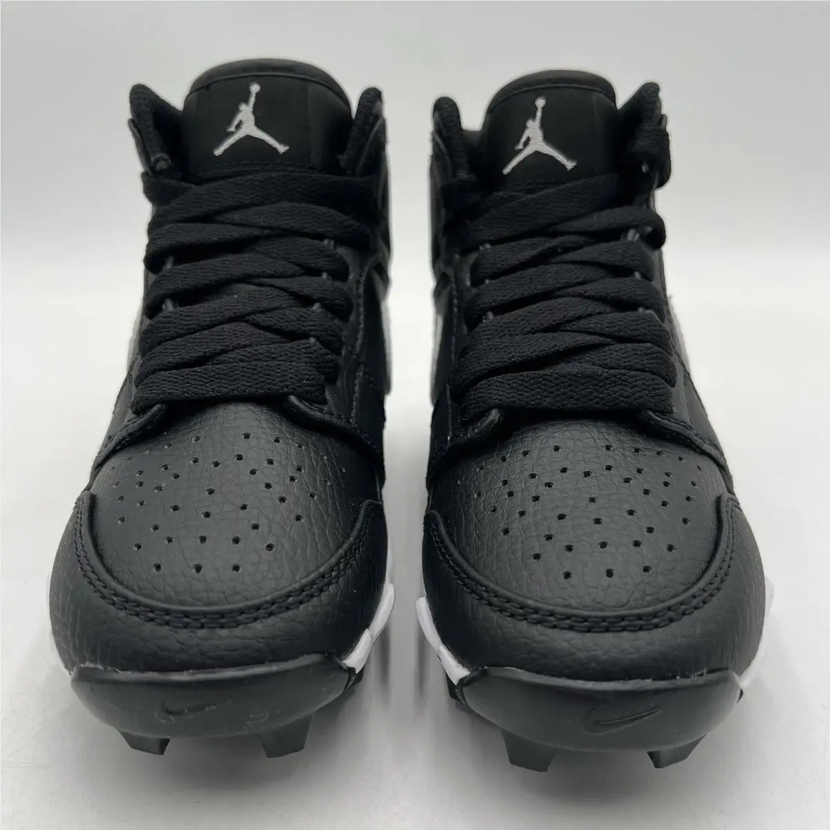 Nike shoes - Jordan 1 - Black 3