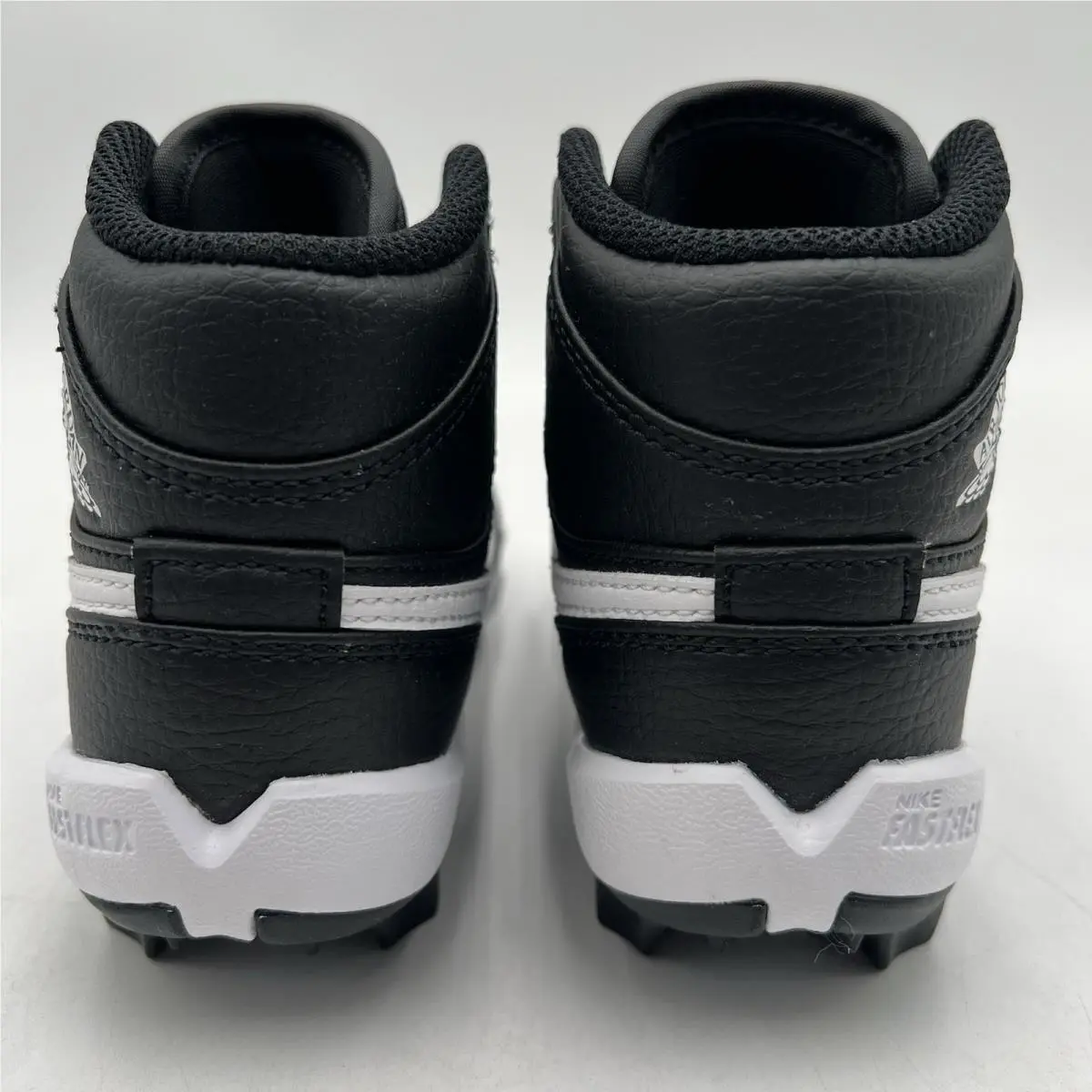 Nike shoes - Jordan 1 - Black 4