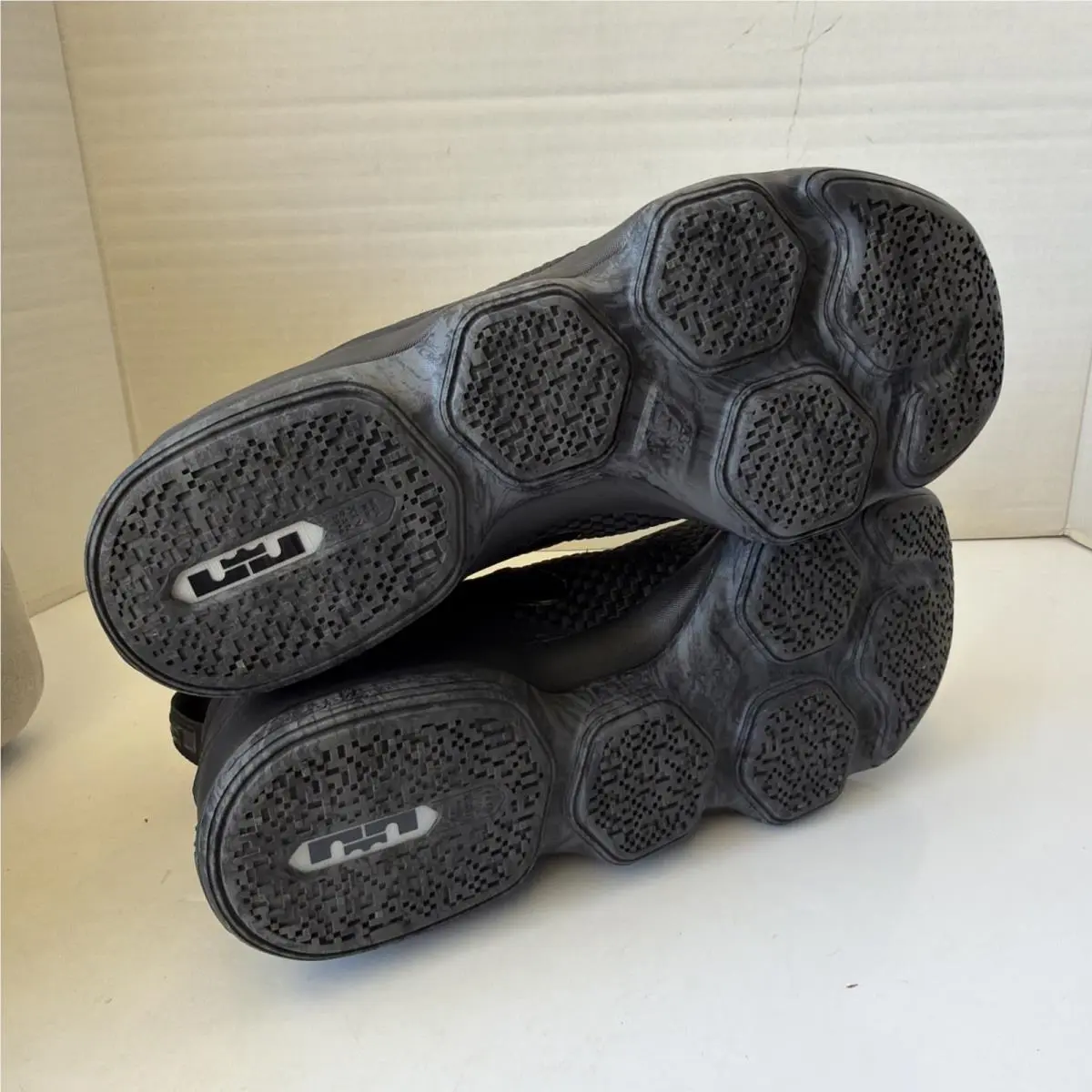 Nike shoes - Nike LeBron 14 - LeBron - 878636-002 - Black 7