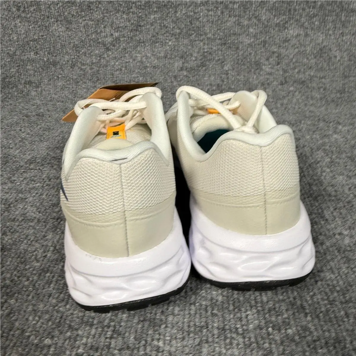 Nike shoes - Nike Revolution 6 - Revolution - White 2