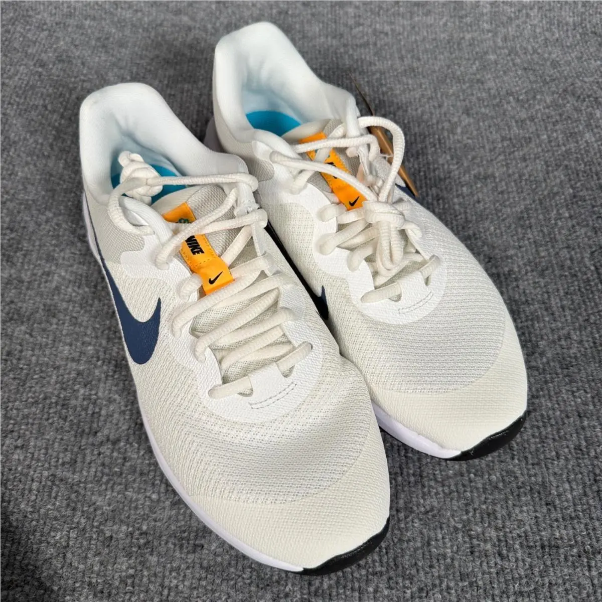 Nike shoes - Nike Revolution 6 - Revolution - White 3