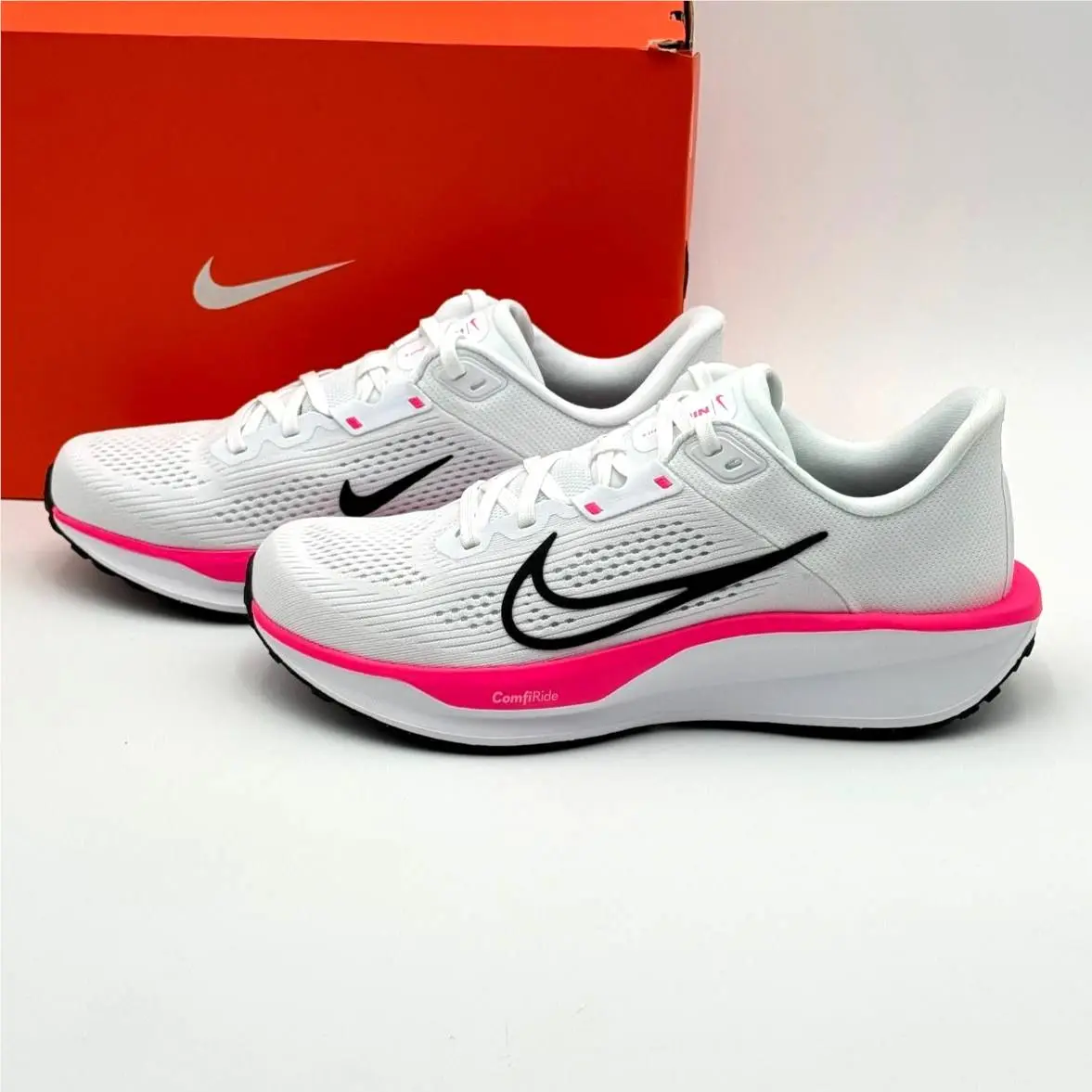 Nike Quest 6 Running Shoes Women’s Size 9.5 / 8 Men`s FD6034-111 White Black