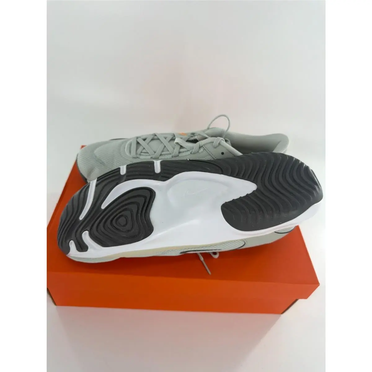 Nike shoes - Nike Legend Essential 3 - Legend Essential - DM1120-008 - Silver 6