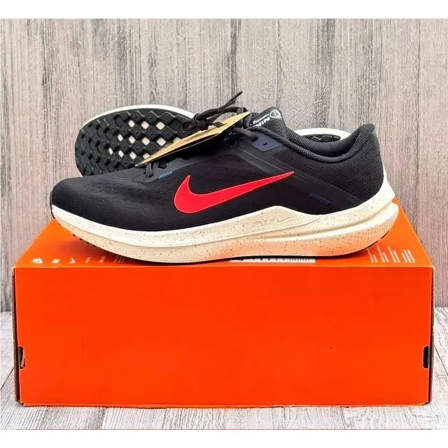 Mens Nike Air Winflo 10 Running Shoes/ Size 10.5 / Black-crimson