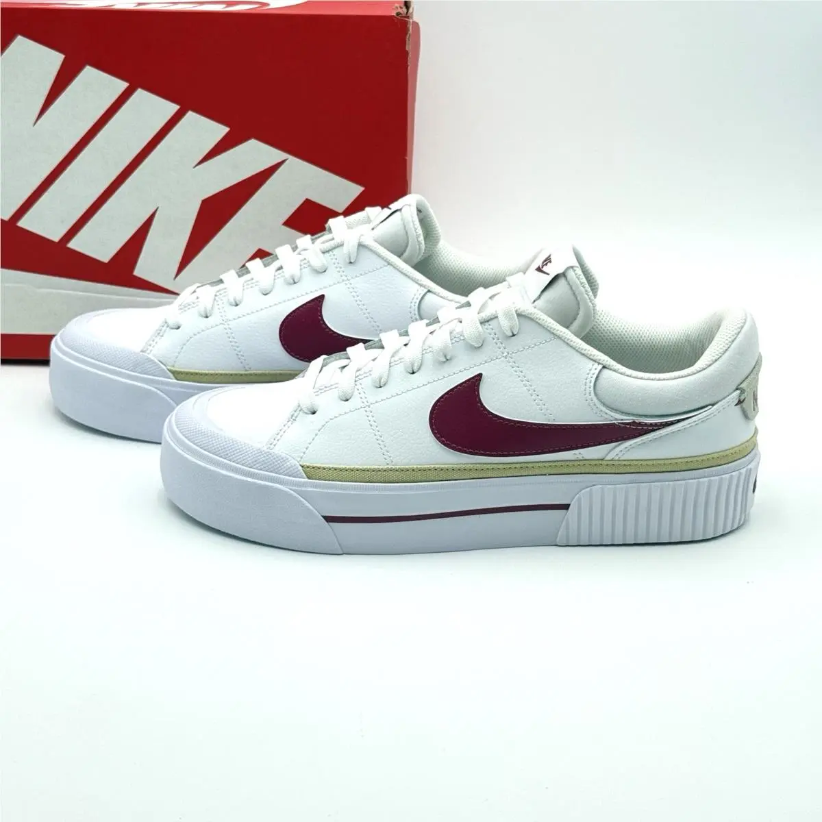 Nike Court Legacy Lift Sneakers Retro Women`s Size 11 / Men`s 9.5 White Red