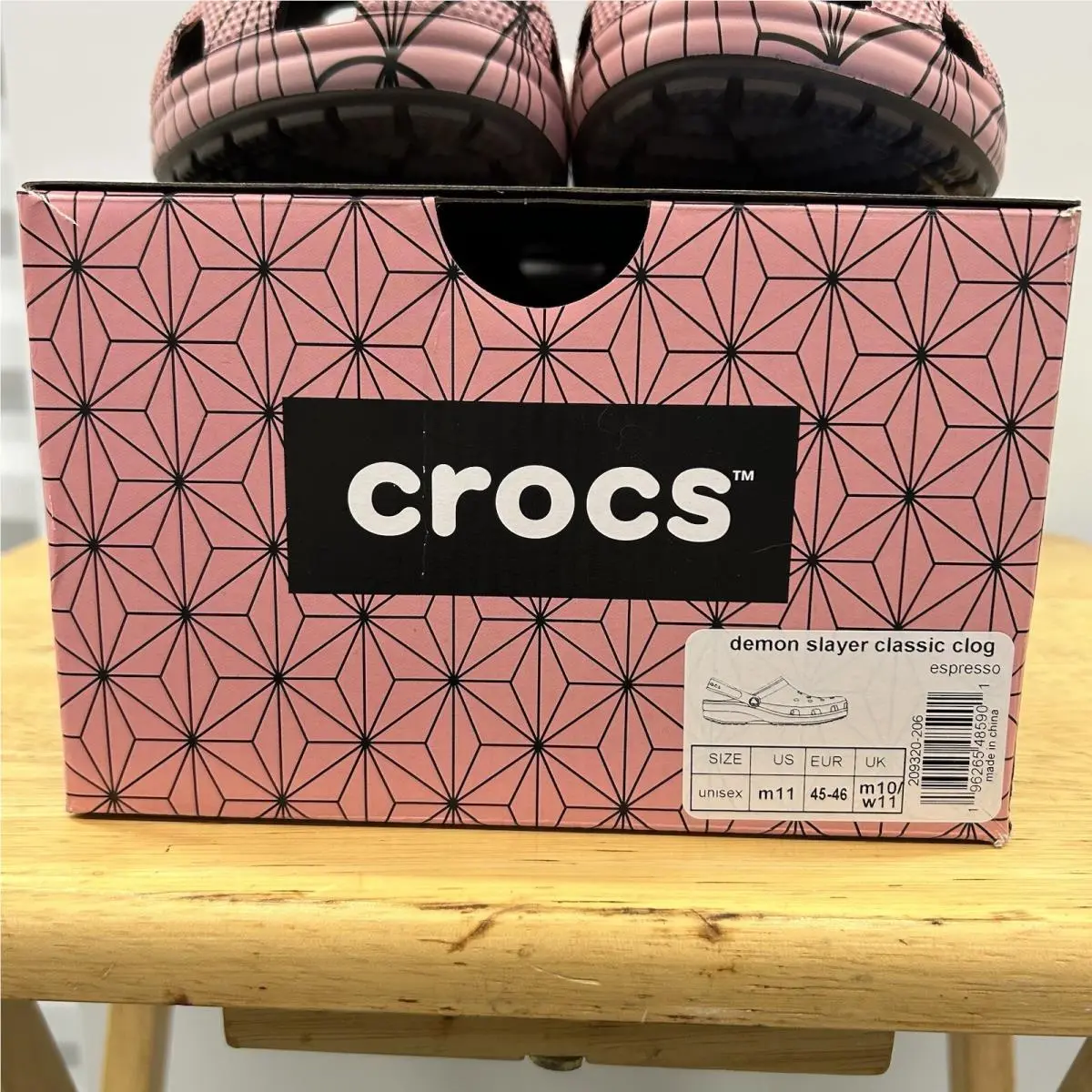 Crocs shoes - Crocs Classic - Classic - 209320-206 - Pink 9