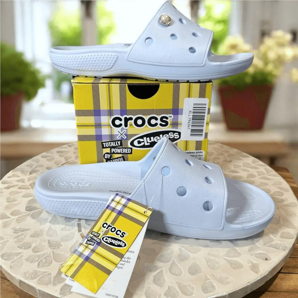 Crocs shoes - Crocs x Clueless 