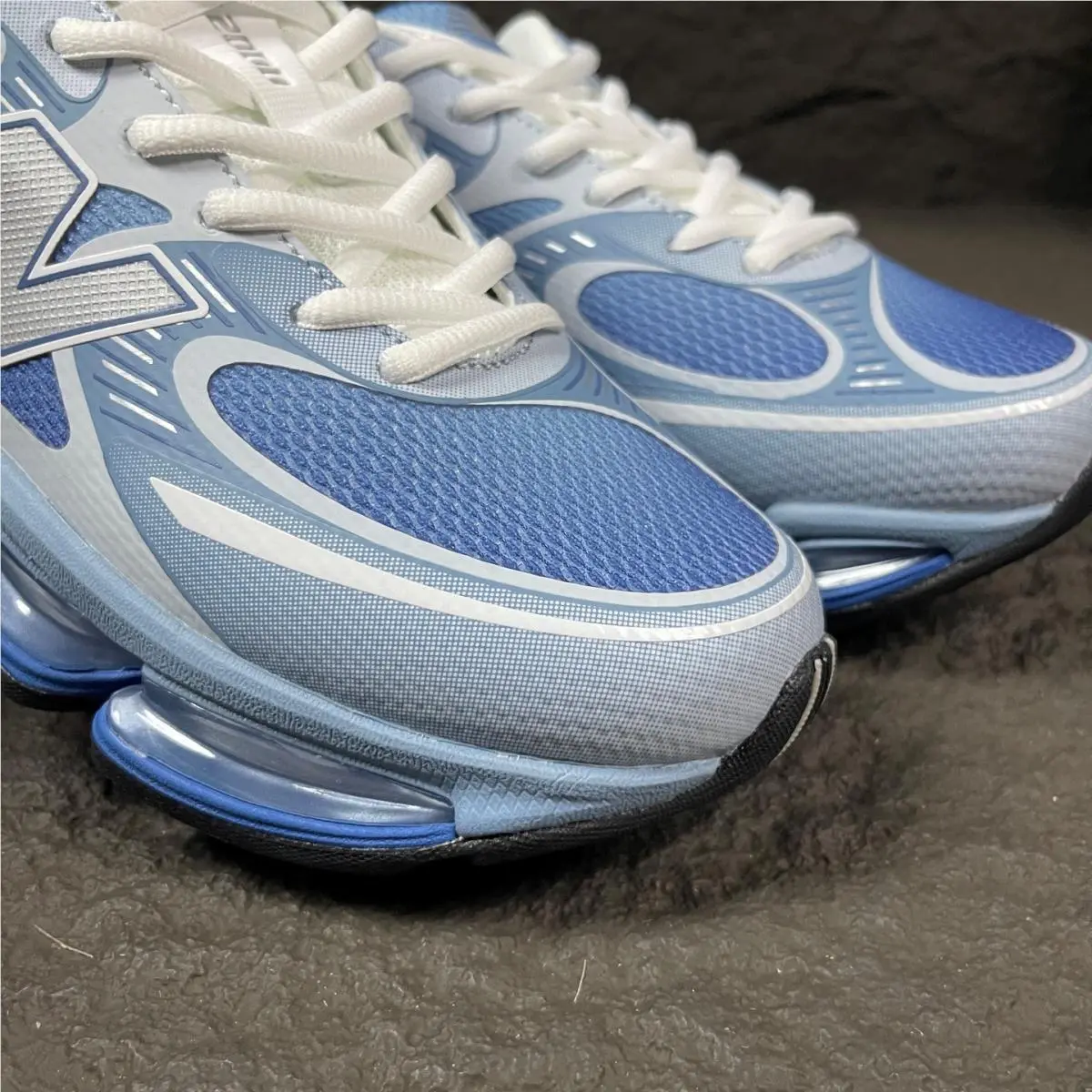 New Balance shoes - New Balance 2000 - Blue 13
