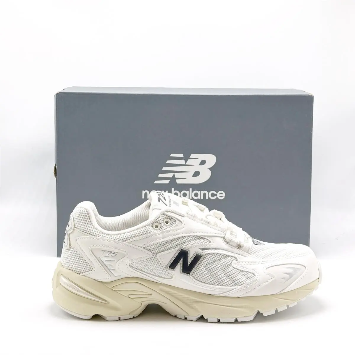 New Balance shoes - New Balance 725 - White 4