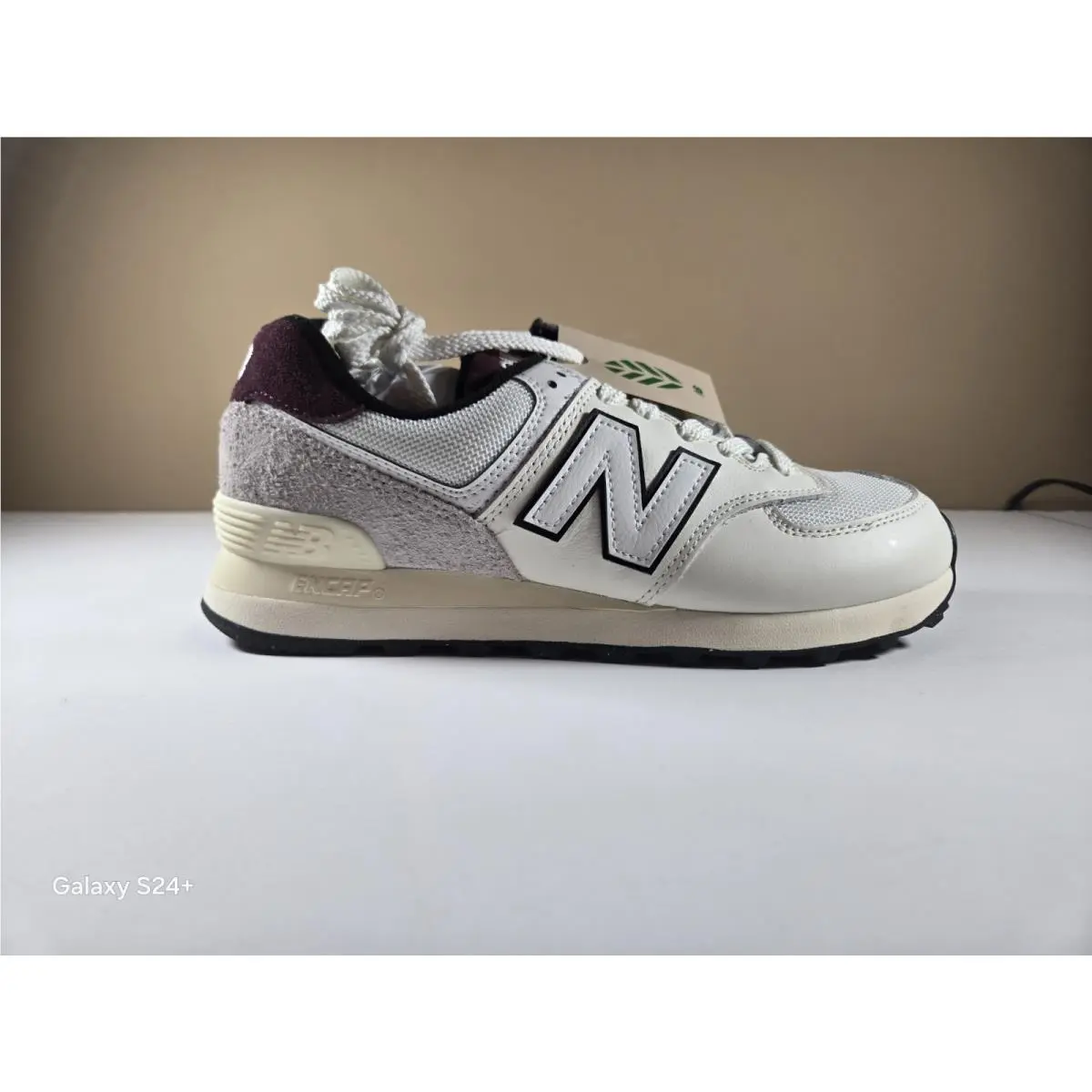 New Balance U574 Mens Size 7 Classic Traditional Coler White Red Style U574yr2