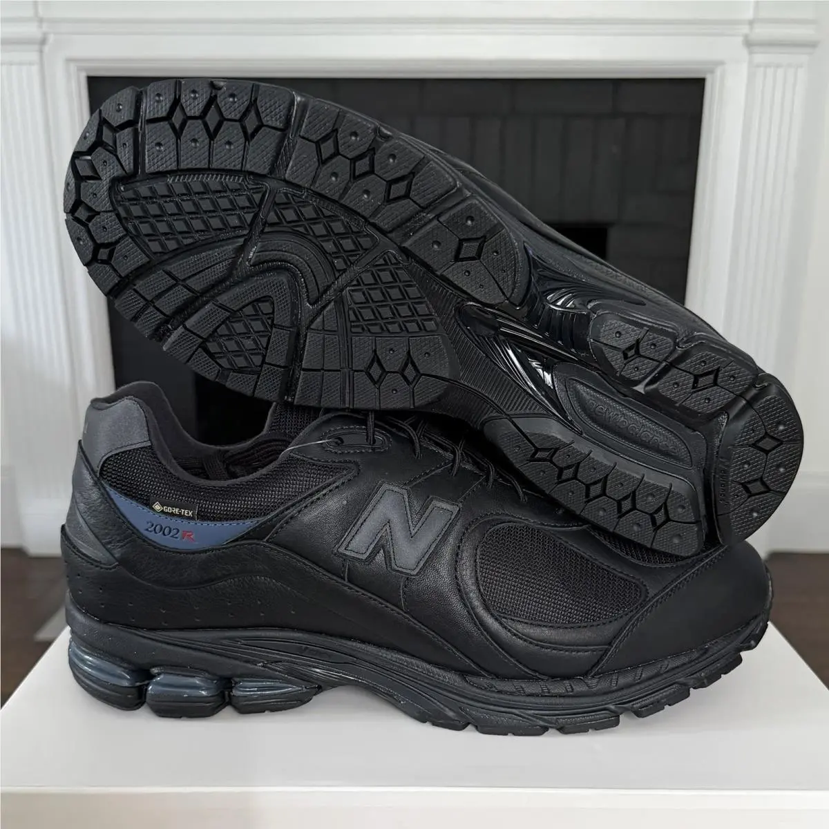 New Balance shoes - New Balance 2002R - M2002RXW - Black 3
