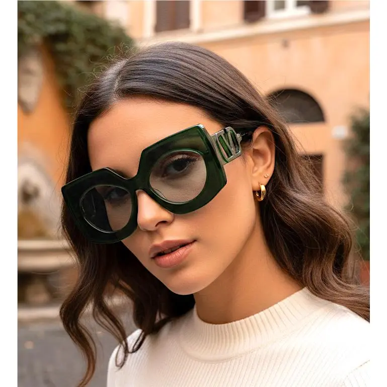Valentino V-SOUL-VLS-127C Sunglasses 53mm