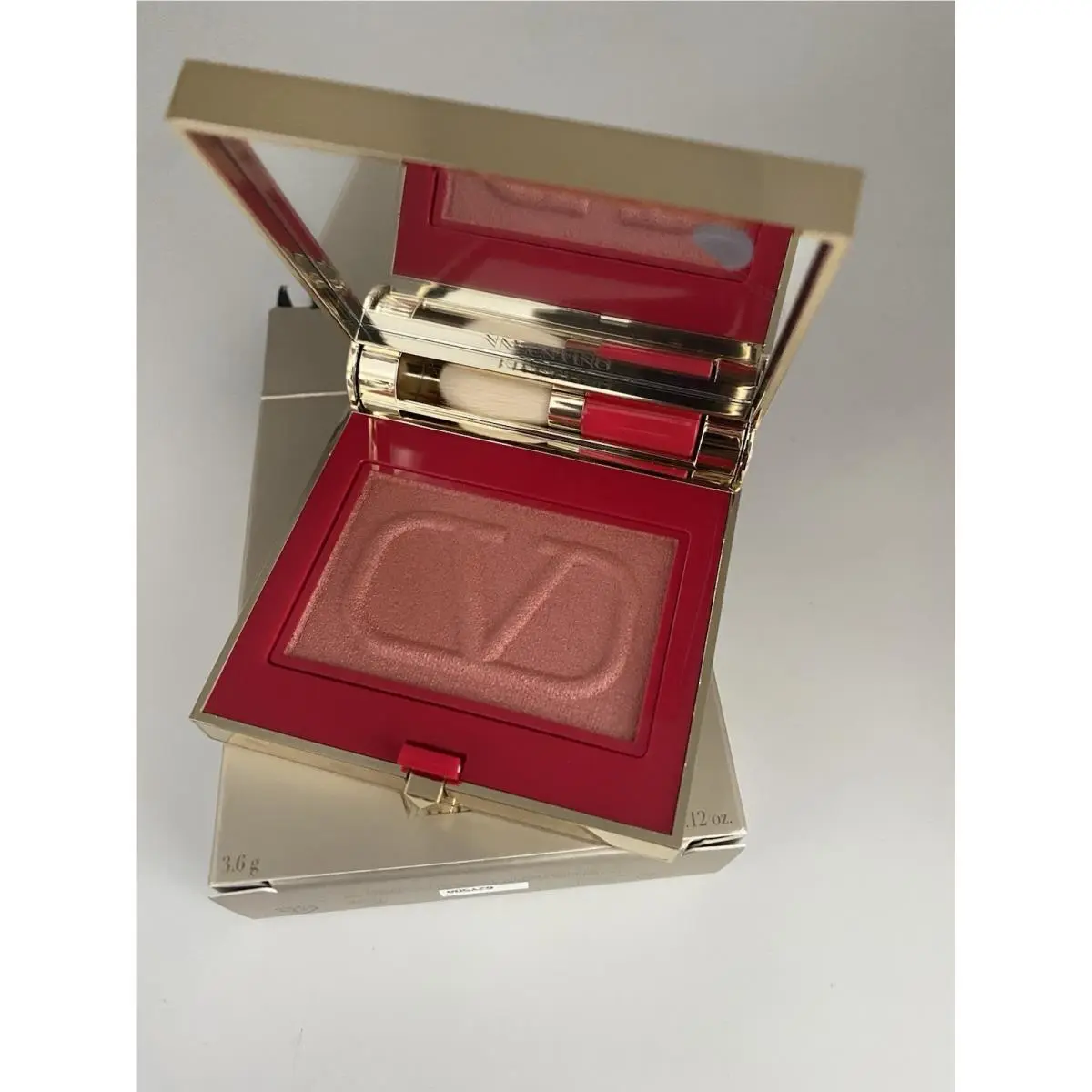 Valentino Eye2Cheek Dual Use Blush Eyeshadow - 04 Sweet Rebel ￼