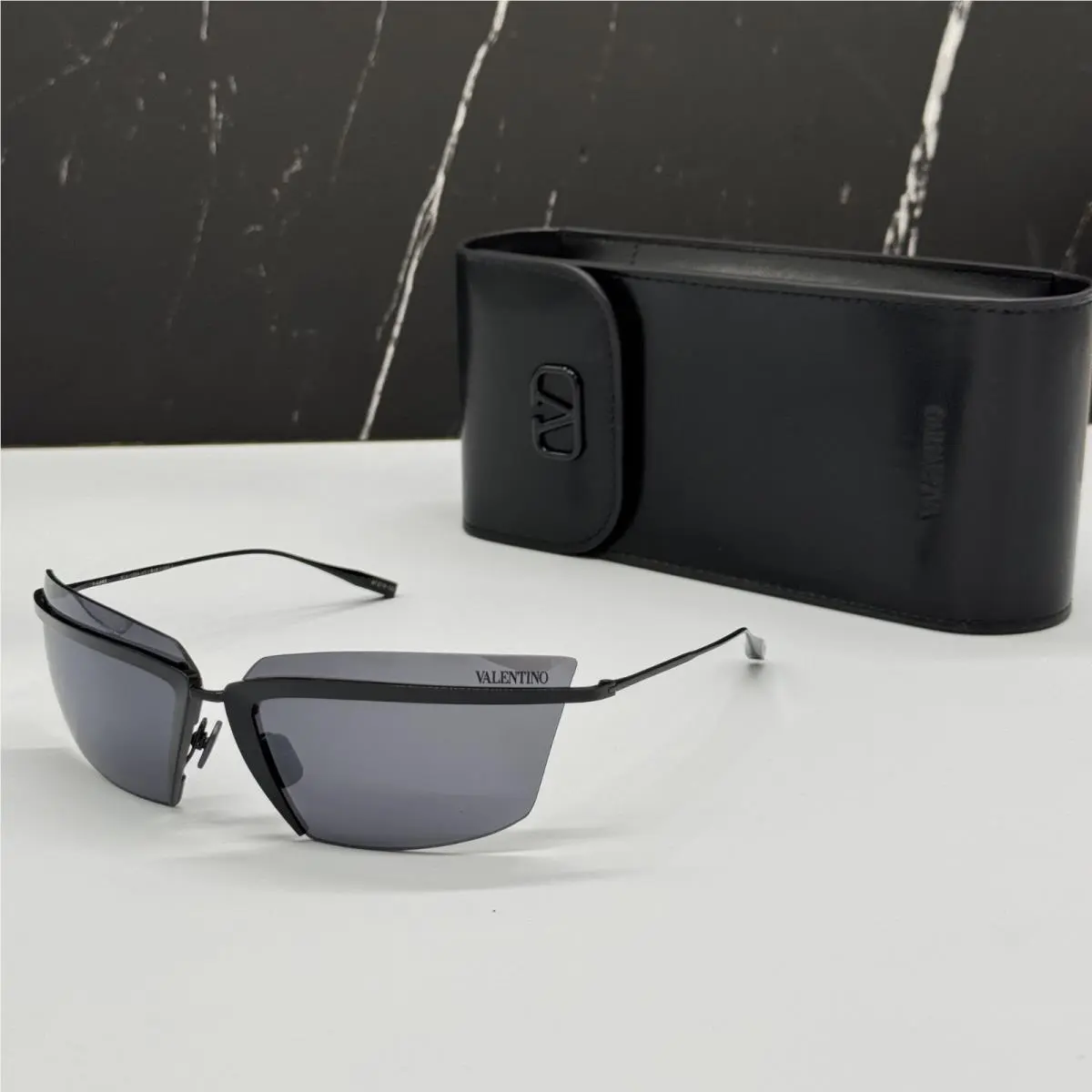Valentino Sunglasses Women Black Eyewear Valentino V-lure VLS-130A