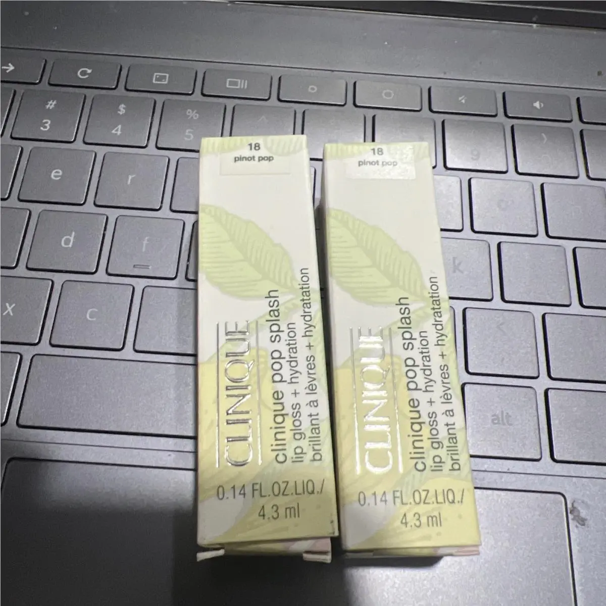 2xClinique Pop Splash Lip Gloss + Hydration 0.14fl.oz./4.3ml 18 Pino Pop
