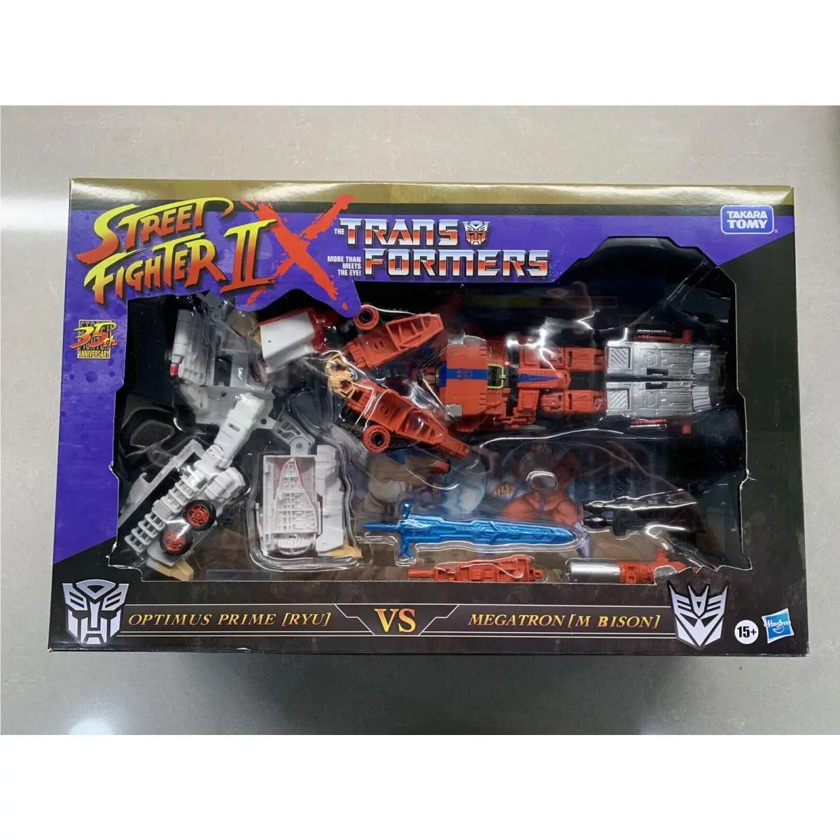 Transformers Street Fighter II 35TH Optimus Prime Ryu vs Megatron Bison Takara