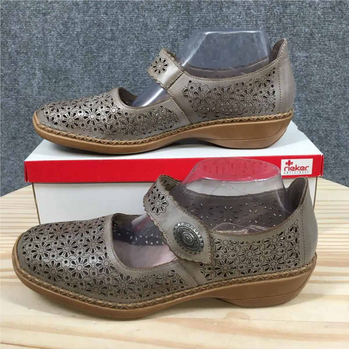 Rieker Shoes Womens 10 Mary Jane Laser Cut Casual Comfort Low Top Flats Gray