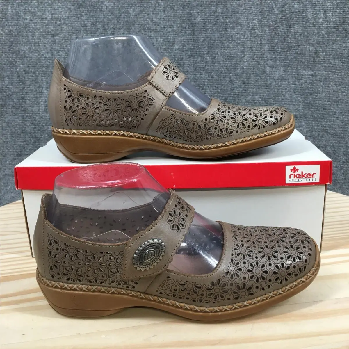 Rieker Shoes Womens 6 Mary Jane Laser Cut Casual Comfort Low Top Flats Gray