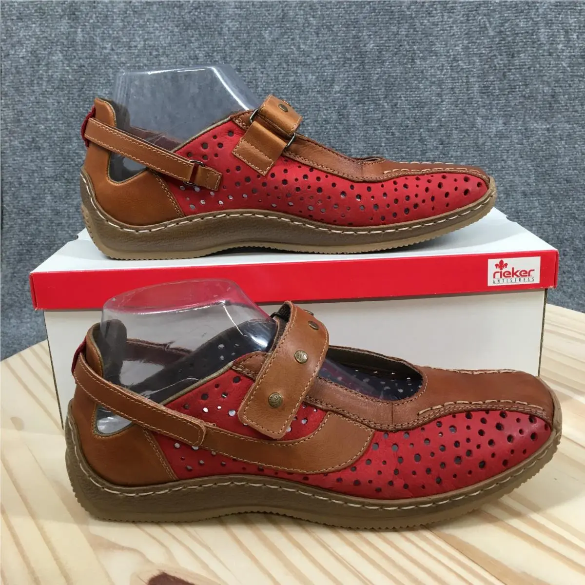 Rieker Shoes Women 9.5 Mary Jane Perforated Casual Comfort Low Top Brown Red