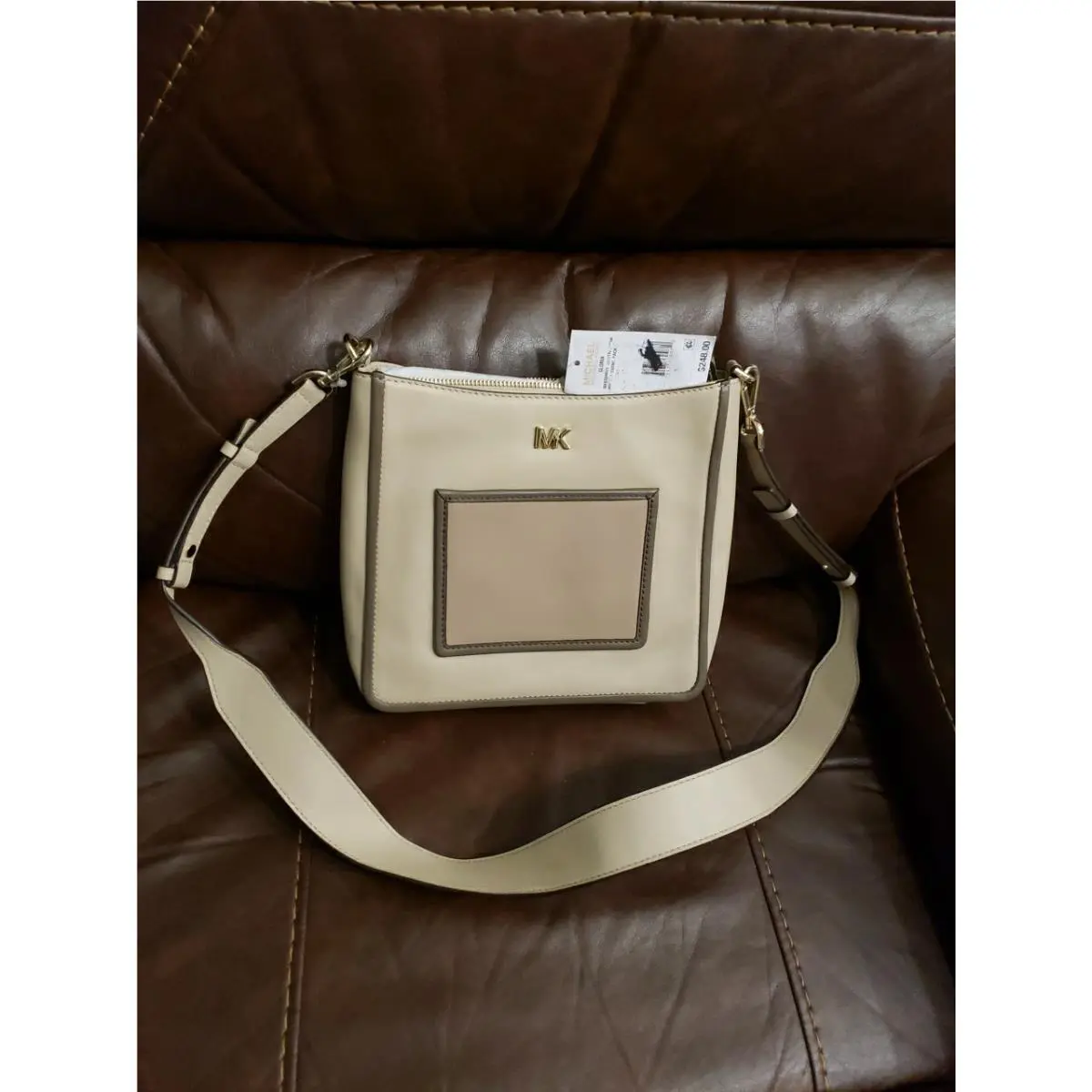 Michael Kors Crossbody Large Messenger Signature Oak Logo Leather Swing Bag