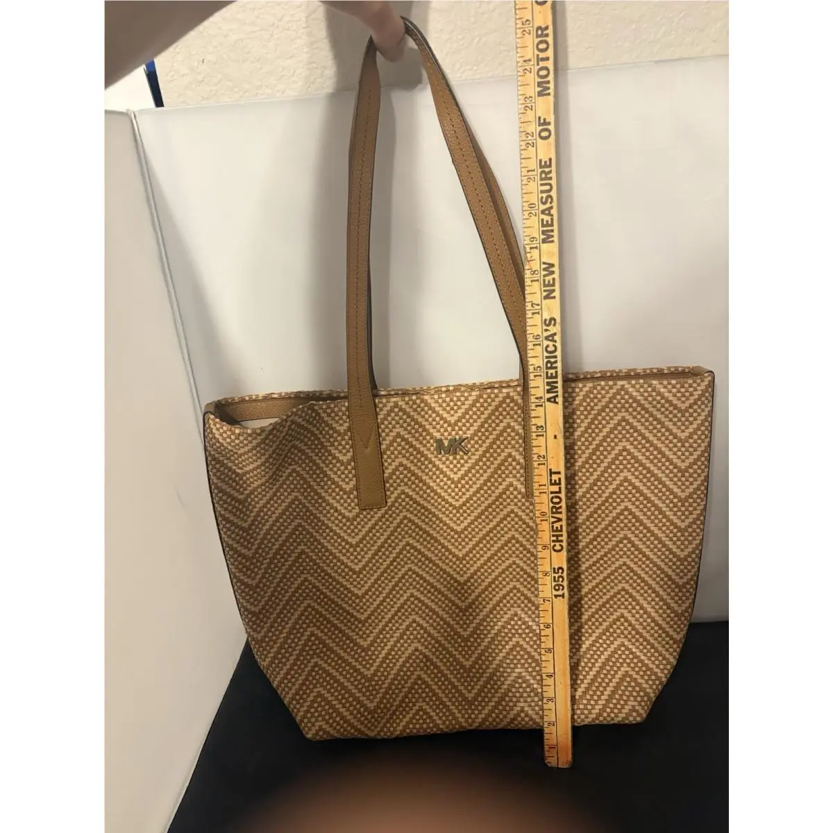 Michael Kors Junie Large Leather Tote Acorn/butternut Brown Chevron Handbag