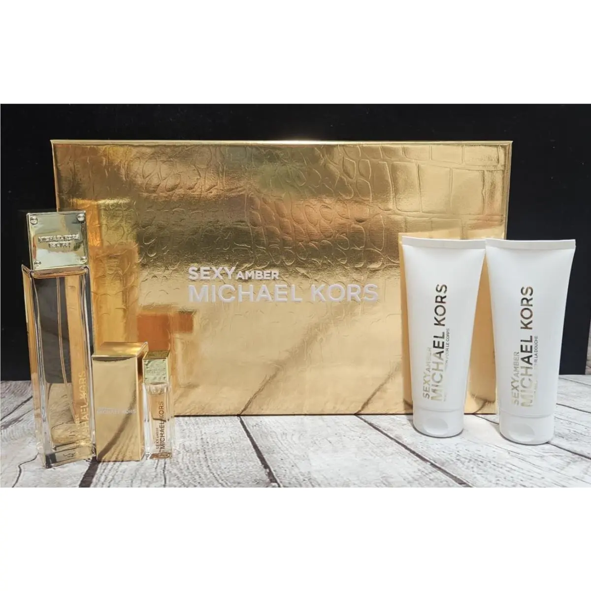 Michael Kors Sexy Amber 4 Piece Gift Set For Women