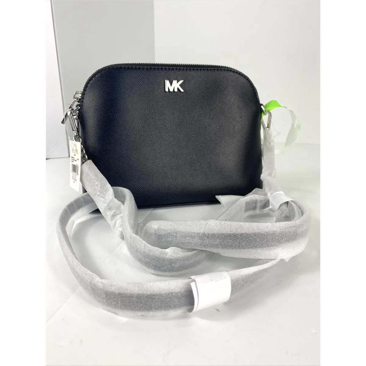Michael Kors Mott Black Leather Crossbody Bag Dome Zip B3M