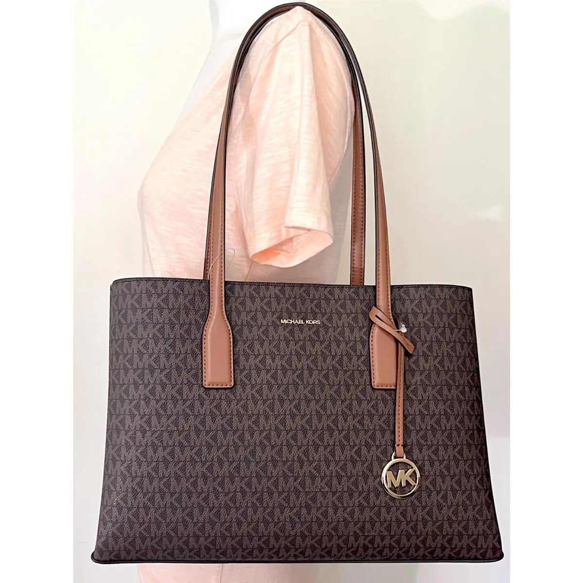 Michael Kors Ruthie Medium MK Signature Vanilla Tote Shoulder Bag