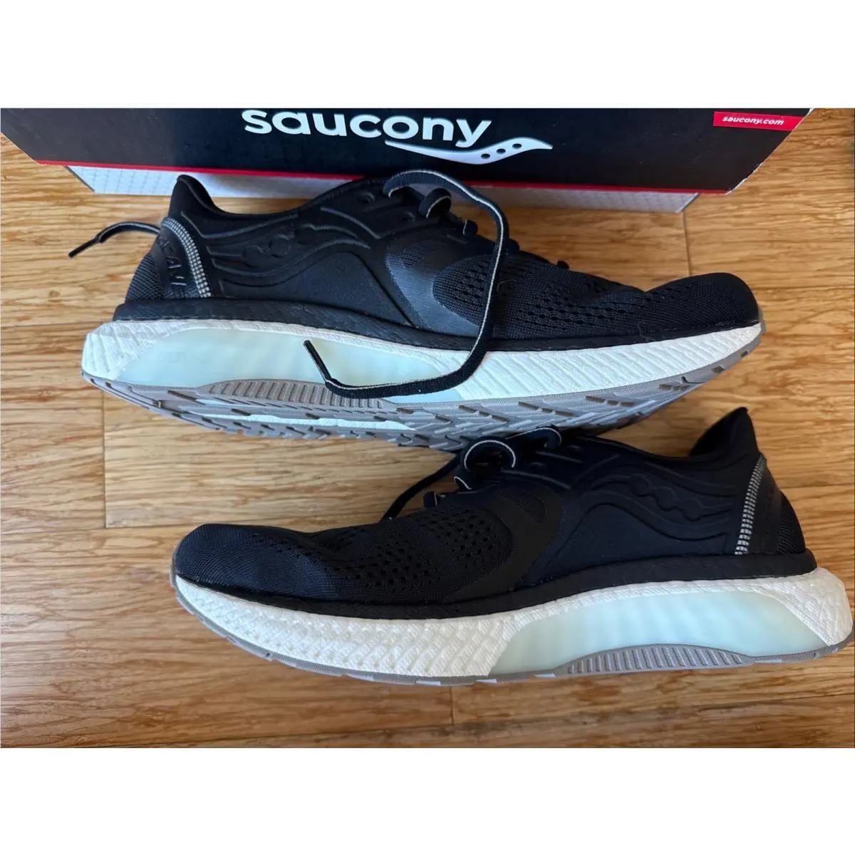 Saucony shoes - Saucony Hurricane 23 - Hurricane - S20615-45 - Black 2