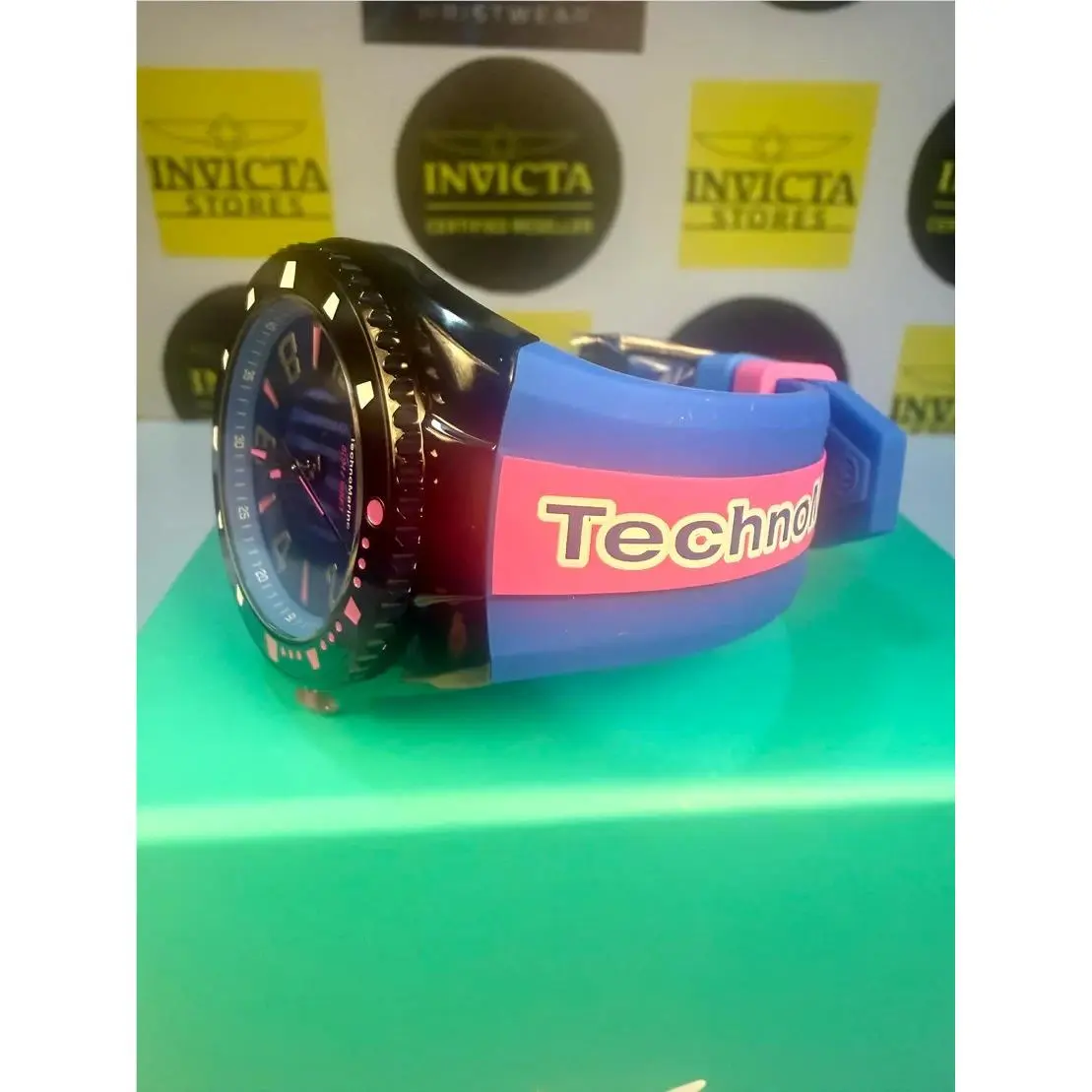 Technomarine Racing Legends Mens 44mm Quartz Pink/blue Watch TM-525011