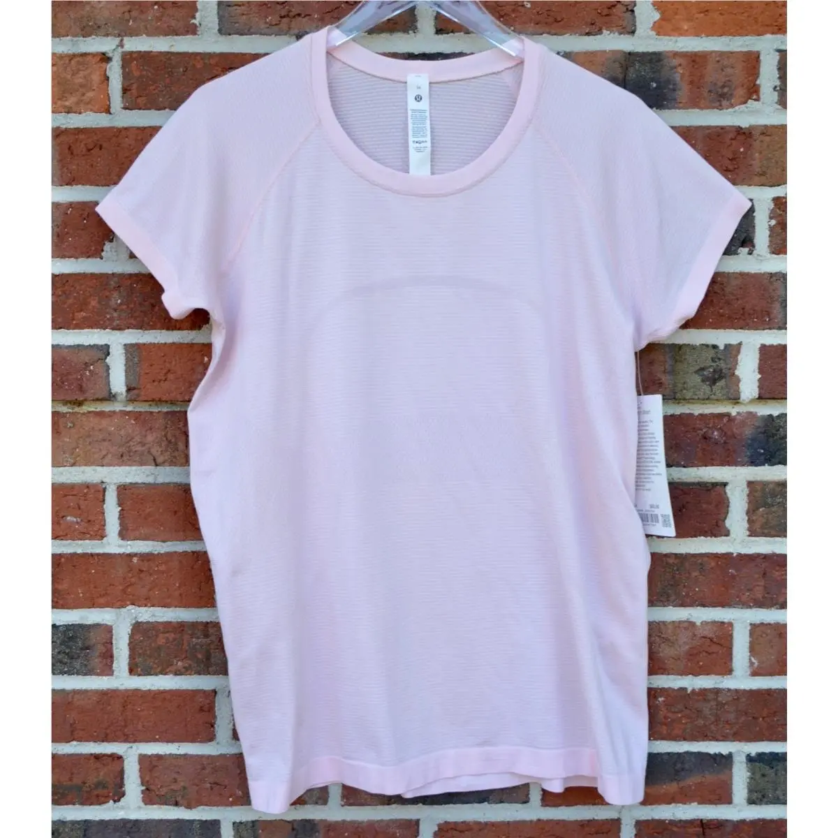 Lululemon Size 14 Swiftly Tech Short Sleeve Shirt 2.0 Strawberry Milkshake